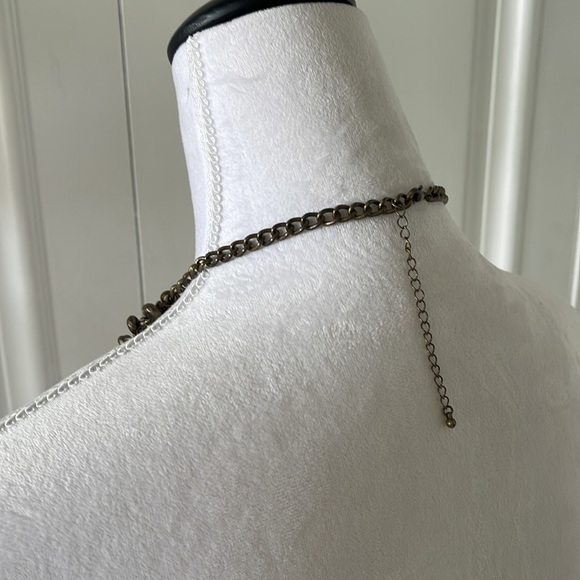 Necklace - Short Bronze Color - Picture 5 of 6